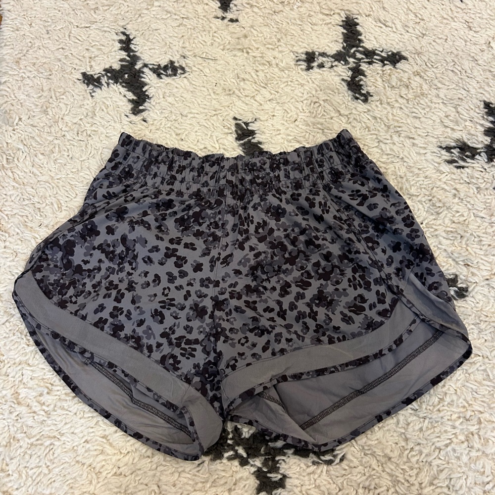 Athleta Run with It shorts 3.5 inch